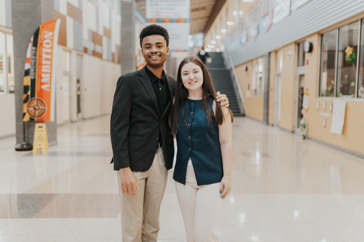 DCTC student board tour