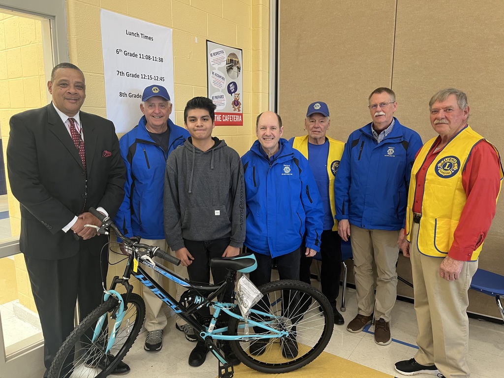 NDMS students win bikes