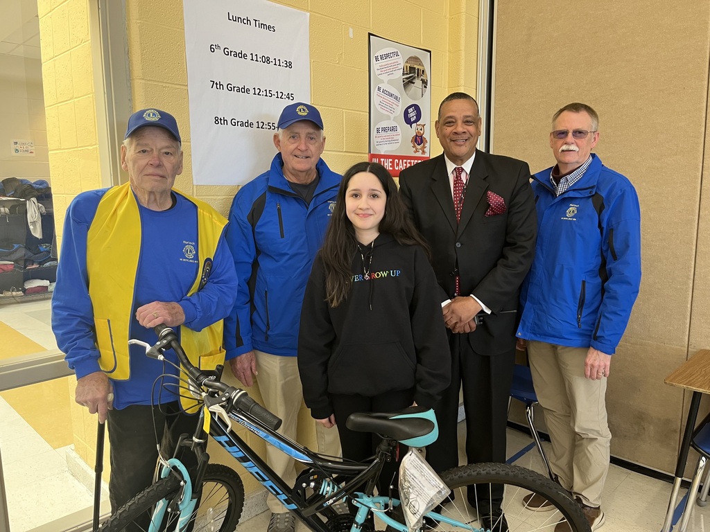 NDMS students win bikes