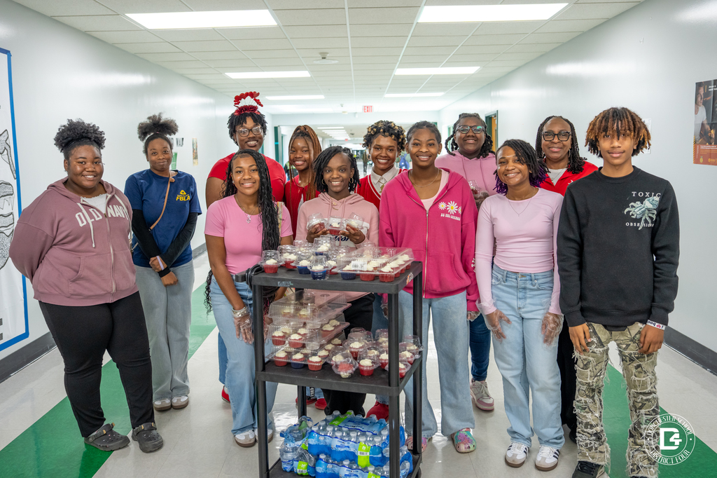 🍰❤️ Sweet Appreciation & CTE in Action! ❤️🍰 On Valentine’s Day, Woodland High School’s FCCLA, led by Mrs. Lewis, showcased the spirit of Career & Technical Education (CTE) by delivering delicious cupcakes to teachers and staff! 🧁✨ FCCLA, part of our Family and Consumer Sciences CTE program, teaches students valuable skills in hospitality, leadership, and community service—and what better way to put those skills into action than by spreading kindness and appreciation! 💕 This thoughtful gesture was a sweet reminder of how much our educators and staff mean to the Woodland community. Thank you, FCCLA, for making the day a little brighter (and tastier) while highlighting the importance of CTE programs! 👏✨ #WHSFCCLA #CTEMonth #SweetSurprise #ValentinesDay #WolverinePride 🍎🎉