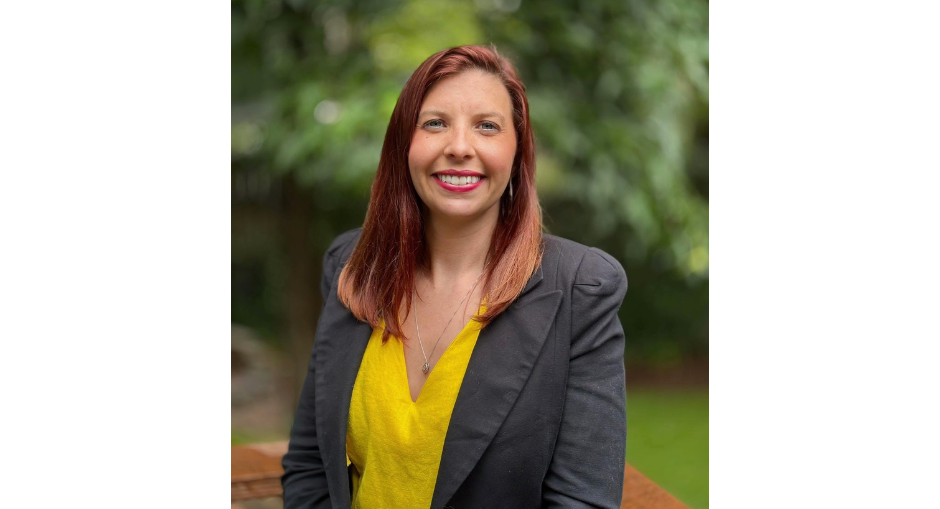 Sarah Brownlow headshot