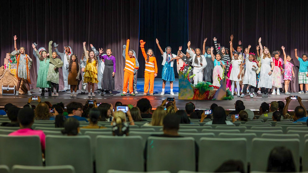 Sweetwater Elementary students perform Finding Nemo: Kids at New Manchester High School.
