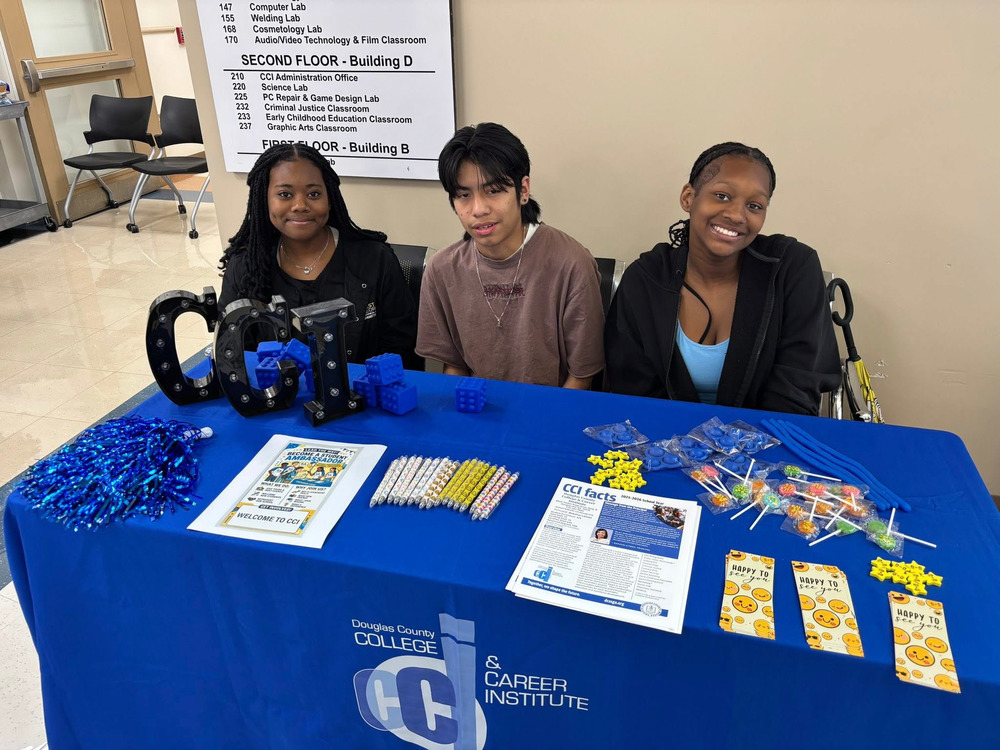 CCI students at a booth during the annual Freshman Expo.
