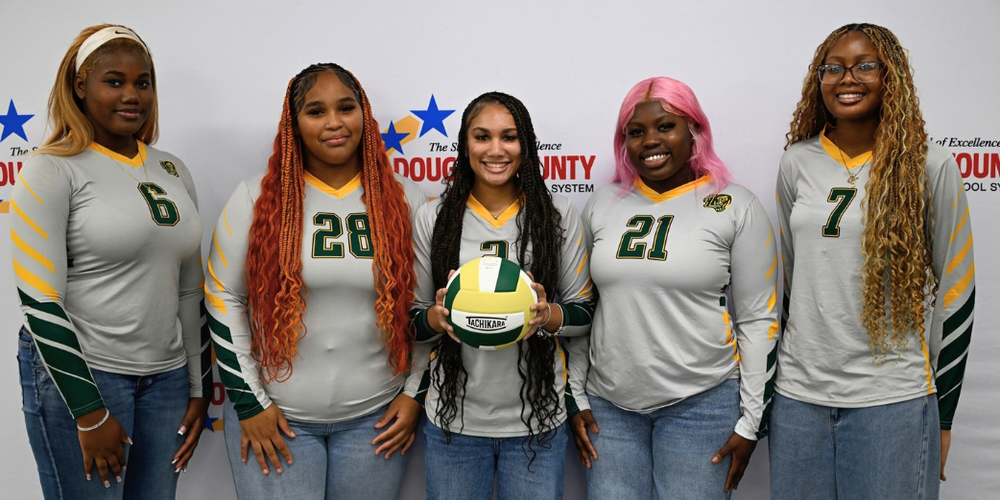 Lithia Springs volleyball team photo.