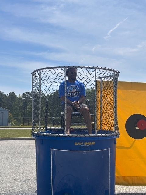 dunk tank