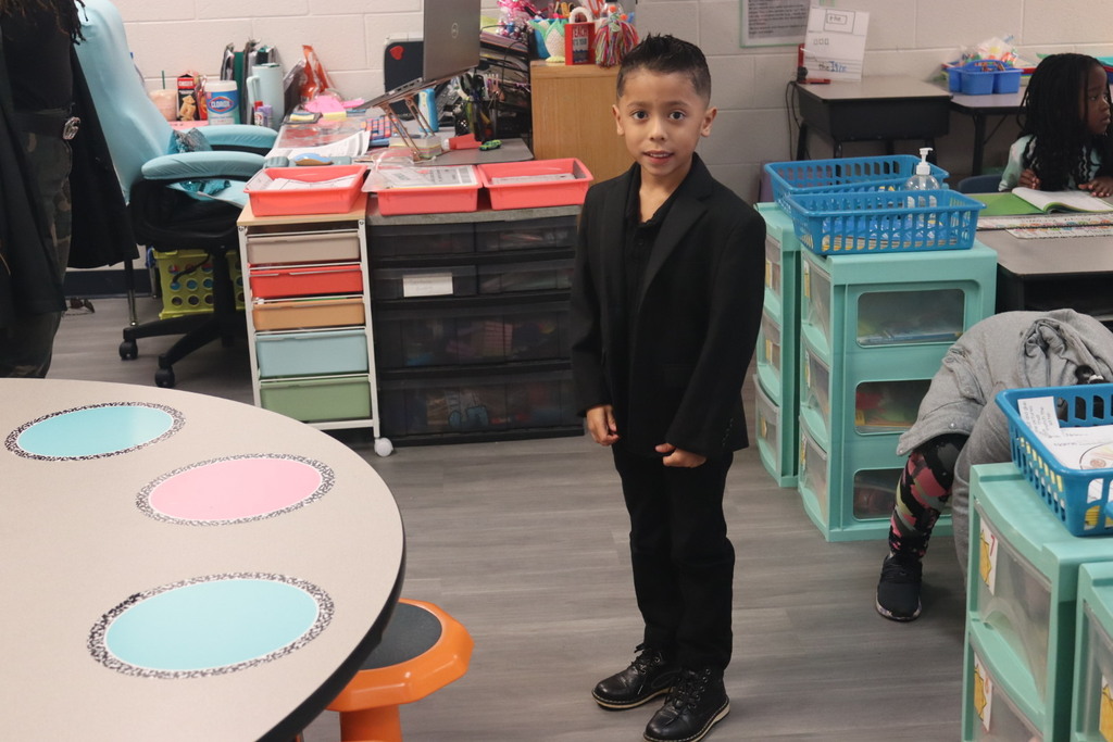 children and teachers dressed as glam or paparazzi