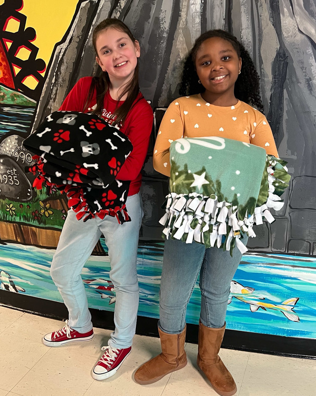 MCES students with their blankets for Wellstar