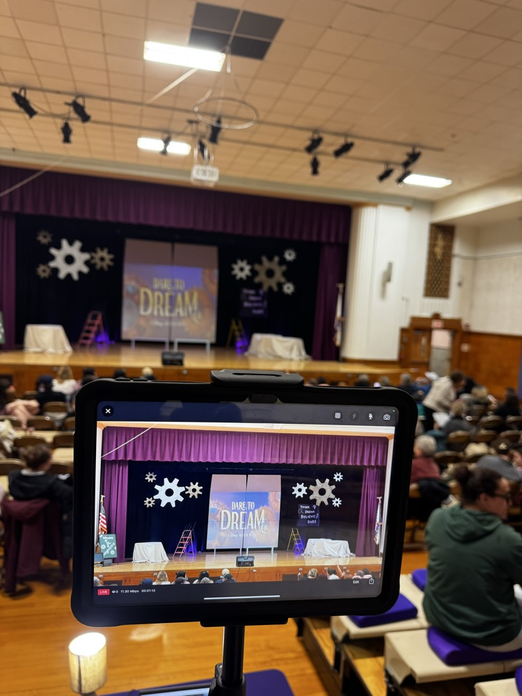 image of stage and iPad streaming 