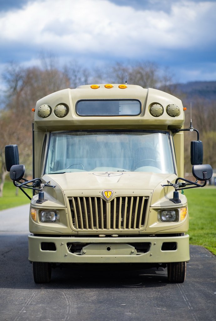 front view of skoolie 