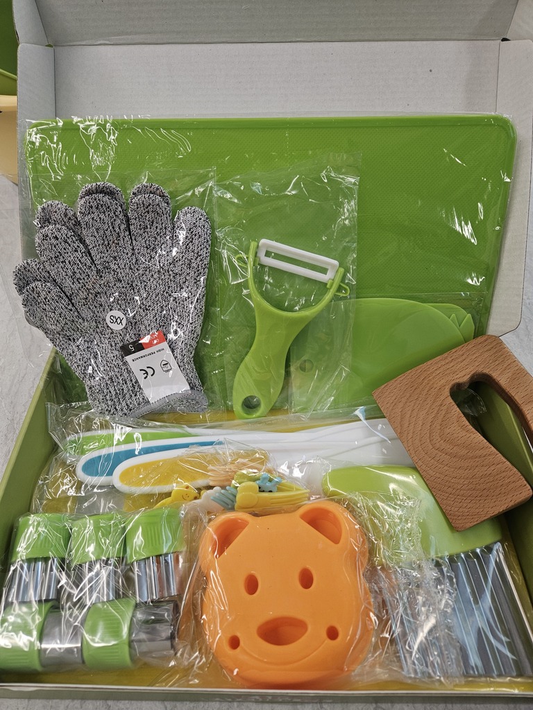 The new child-safe kitchen sets! 