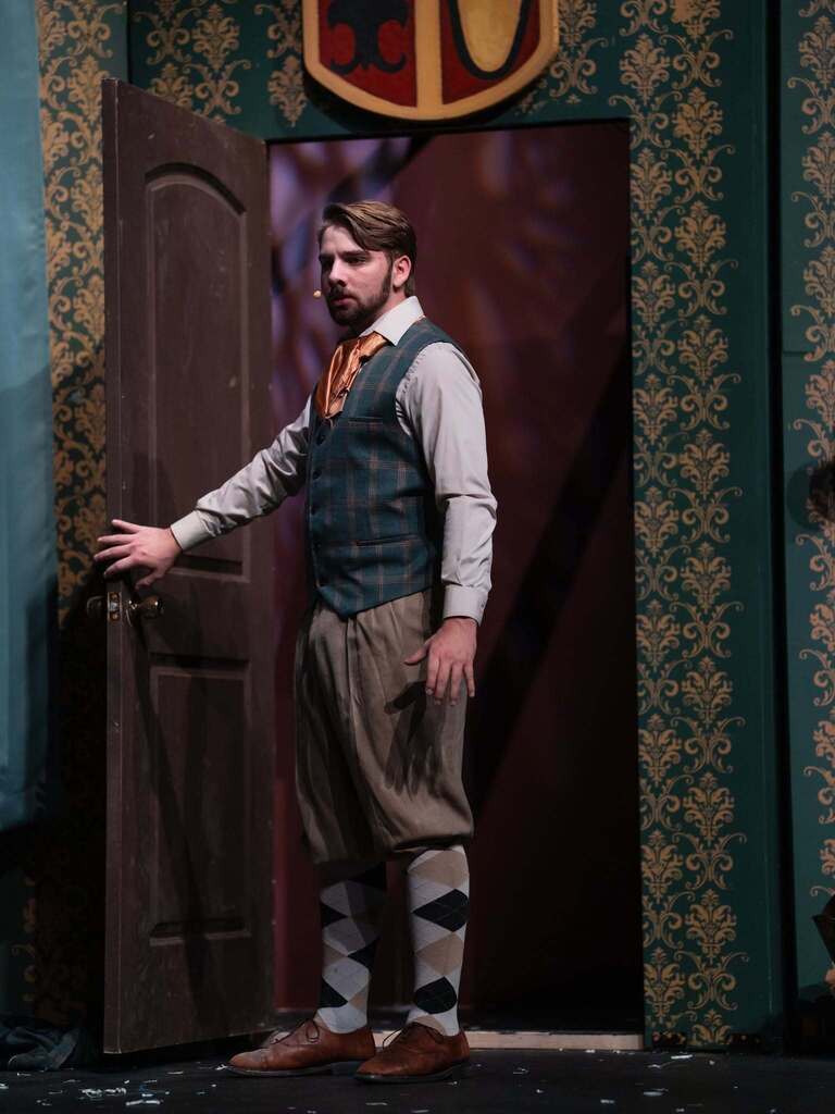 The Play That Goes Wrong Rehearsal