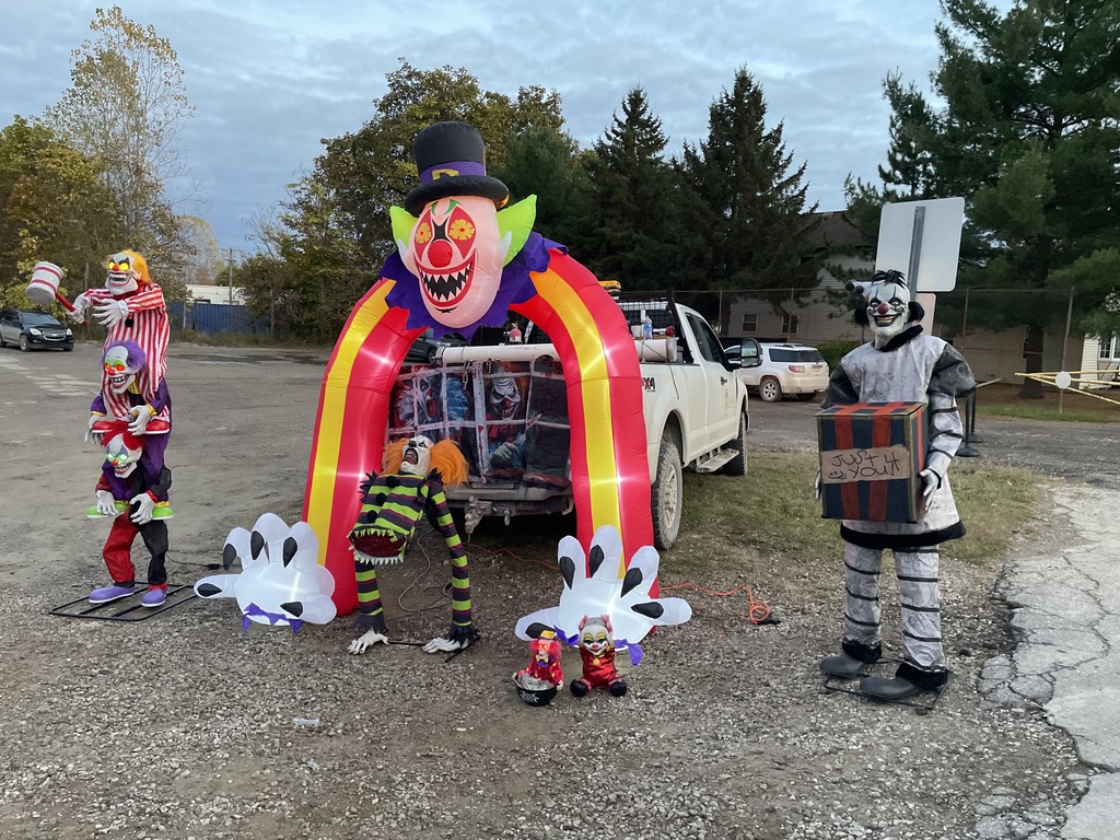 Thanks to everyone who attended our Trunk of Treat and Boo Bash! Thanks to PTA for sponsoring it! #proudcardinal