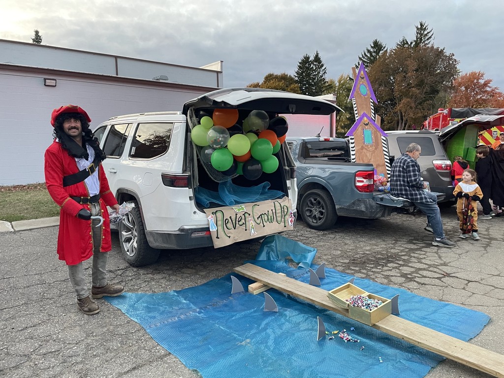 Thanks to everyone who attended our Trunk of Treat and Boo Bash! Thanks to PTA for sponsoring it! #proudcardinal