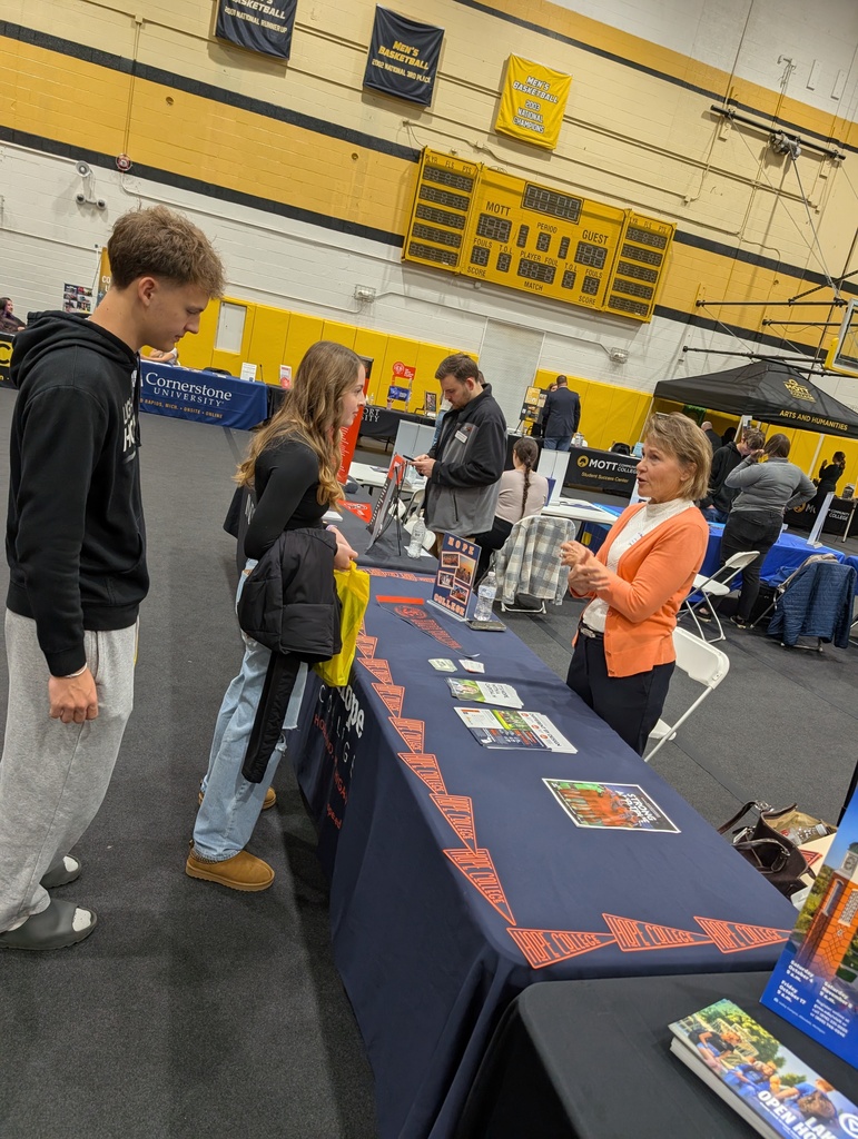 high school students meeting college representatives