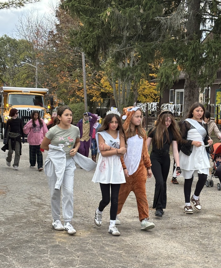 Thank you to everyone who was able to make it to our parade this afternoon! The sprinkles held off just long enough! #happyhalloween #proudcardinal