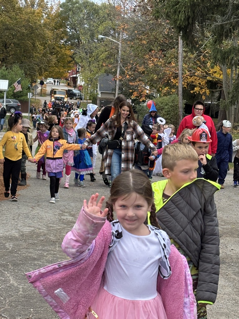 Thank you to everyone who was able to make it to our parade this afternoon! The sprinkles held off just long enough! #happyhalloween #proudcardinal