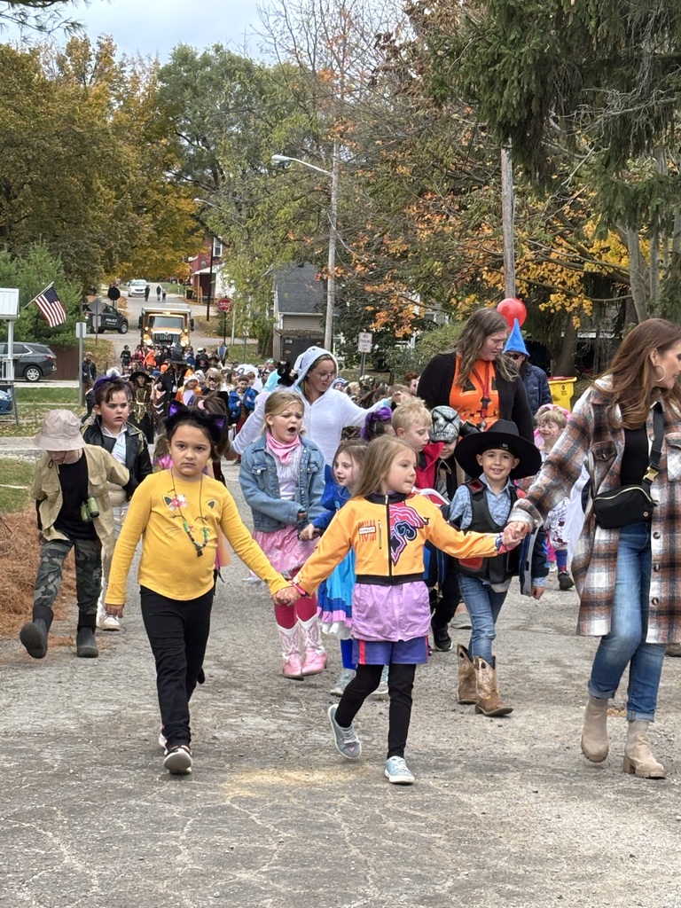 Thank you to everyone who was able to make it to our parade this afternoon! The sprinkles held off just long enough! #happyhalloween #proudcardinal