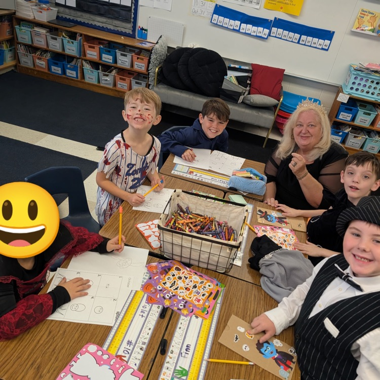 First graders had a great time during their Halloween party! Thank you to everyone that volunteered and donated to make our party amazing!! #proudcardinal