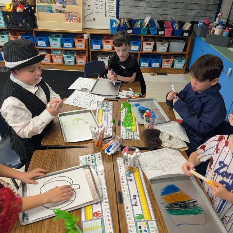 First graders had a great time during their Halloween party! Thank you to everyone that volunteered and donated to make our party amazing!! #proudcardinal