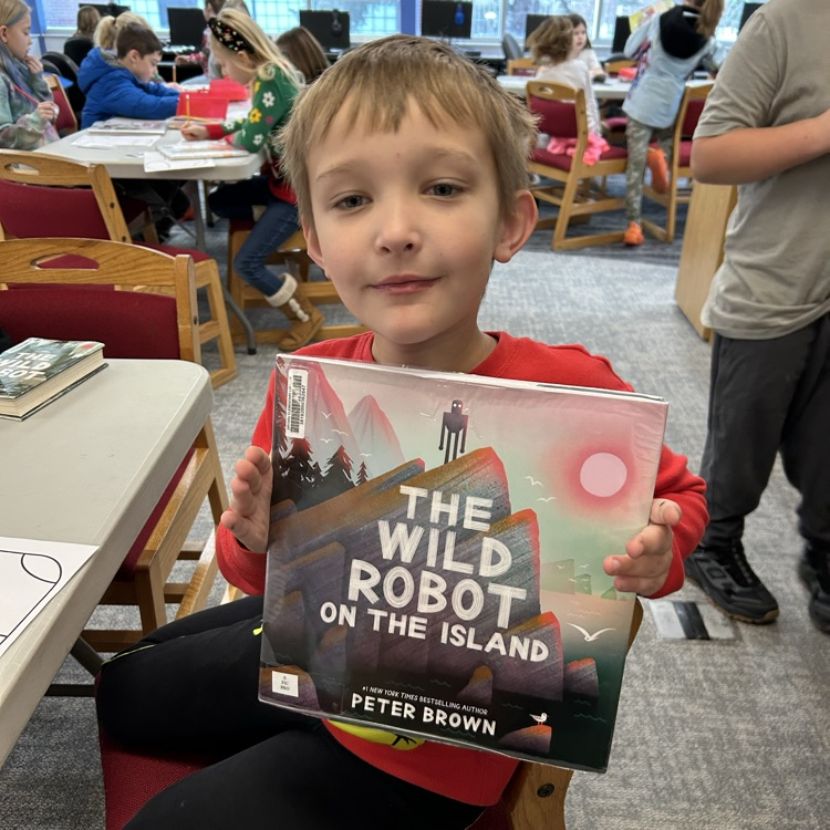 Need a book recommendation? Stop by the library and read the ones the 2nd graders love. #growingreaders #proudcardinal