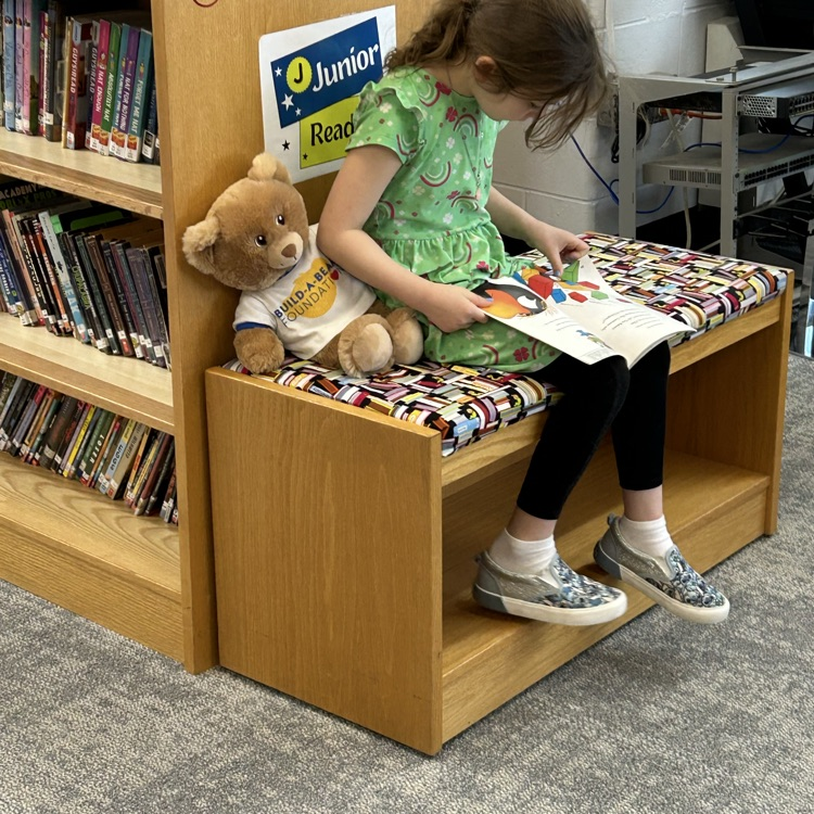 1st grade met their bear reading buddies today and talked through a picture walk or read to them. #growingreaders #proudcardinal