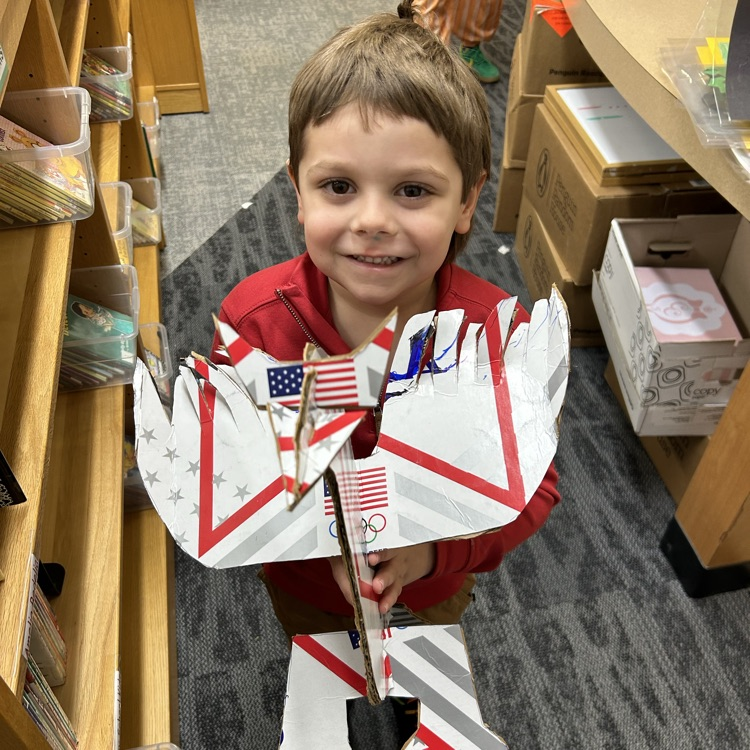 Our American Symbol museum is quite the thing to see. We have been inspired by the March Reading Month books we’ve been reading. #proudcardinal