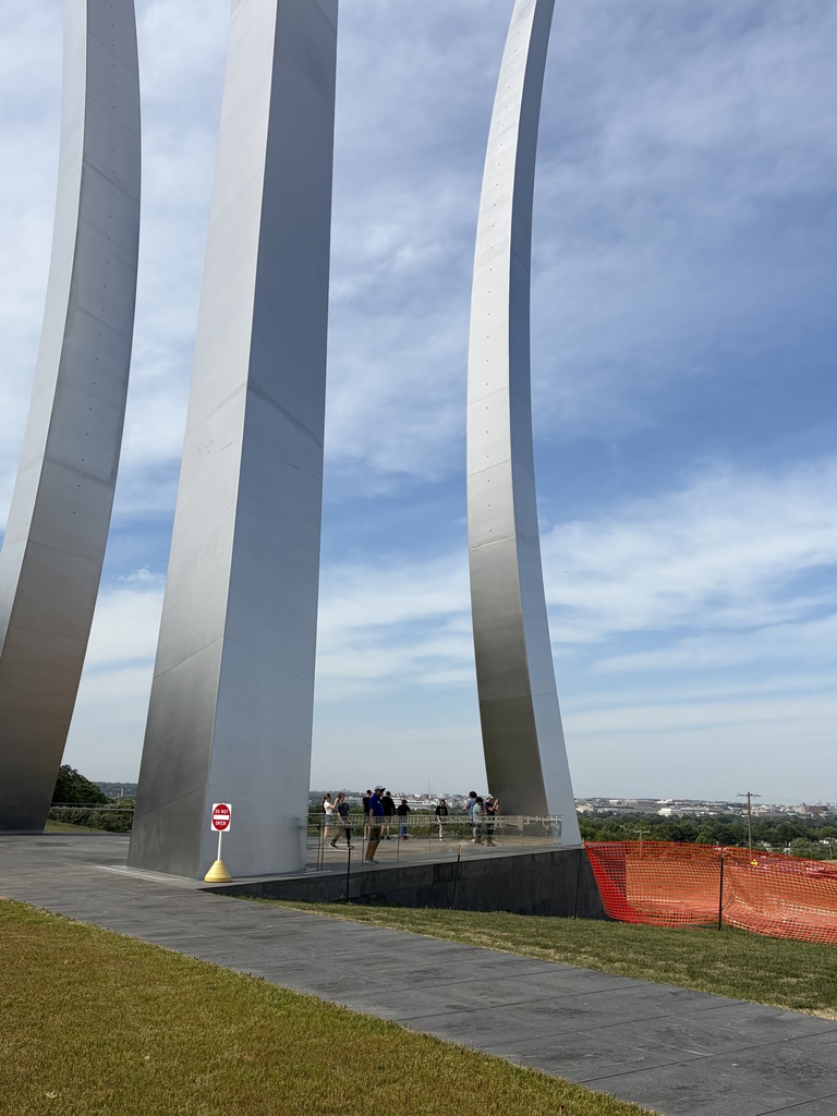 students at the air force memorial