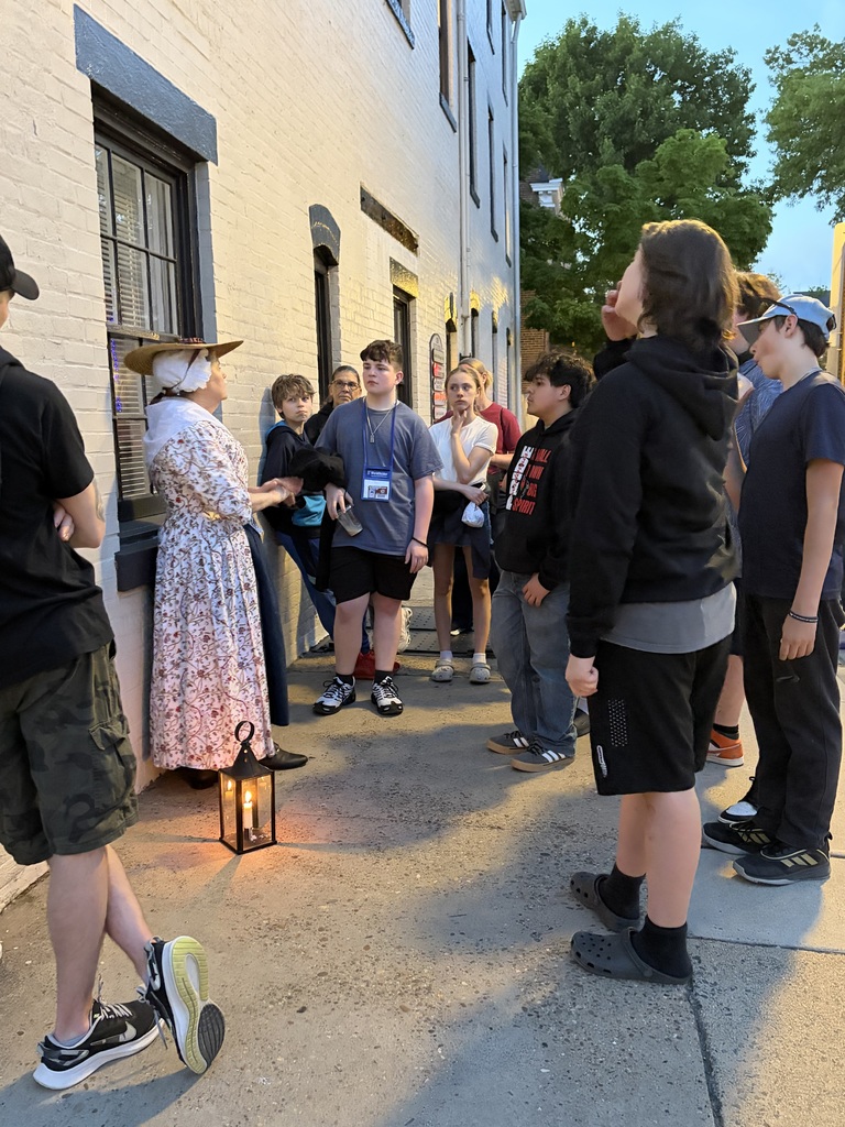 students on a ghost tour