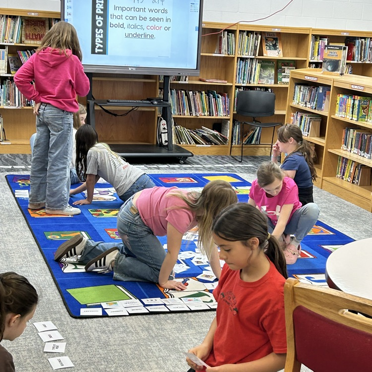 4th graders reviewed text features this week with a matching activity in the library. #proudcardinal #growingreaders