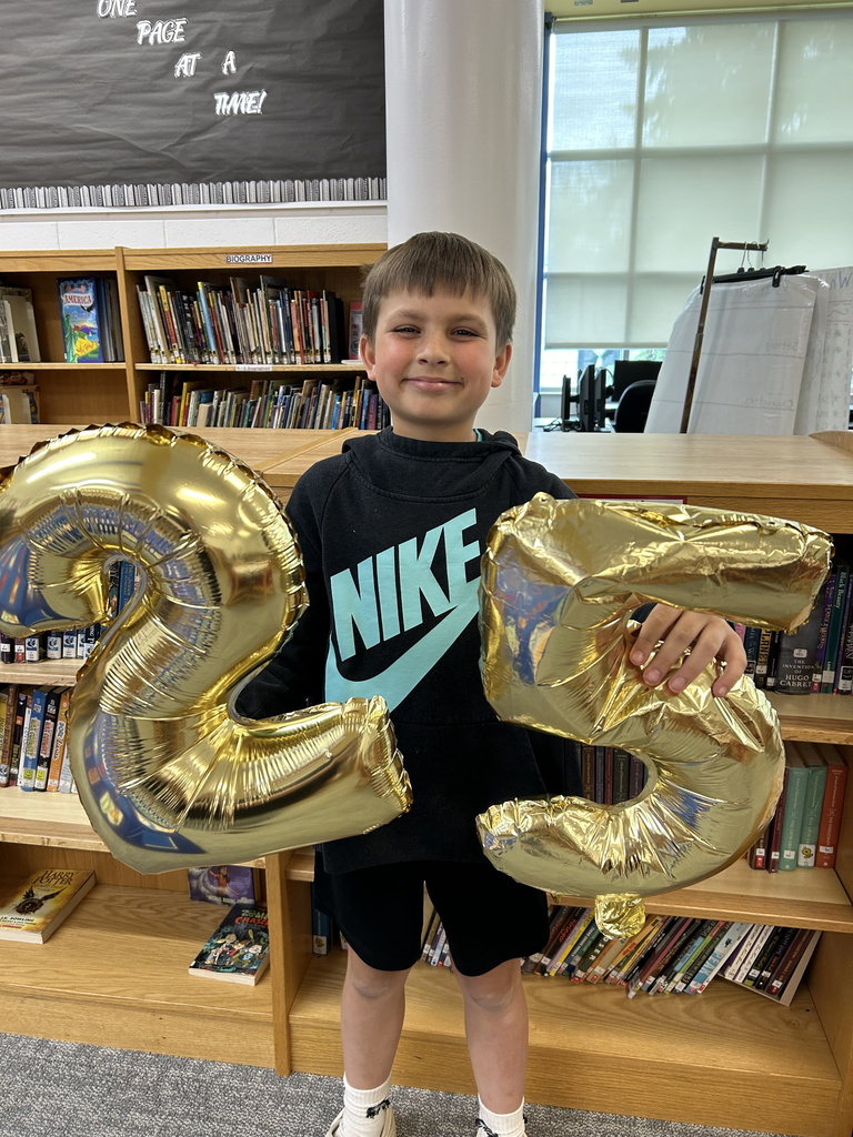 These 3rd graders met the first tier in the 500 Books Before Middle School Challenge. #growingreaders #proudcardinal