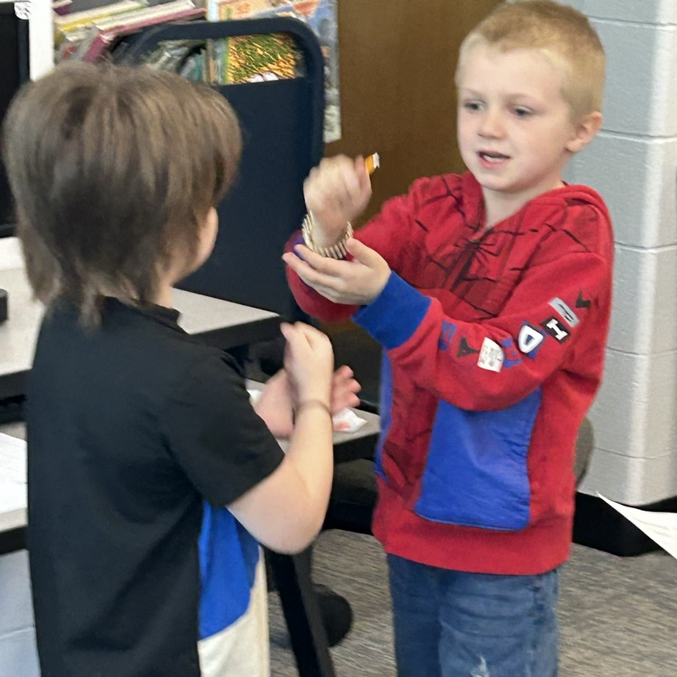 Today in Library Special, 1st graders read “The Legend of Rock, Paper, Scissors” and then held their own competition between classmates. #proudcardinal