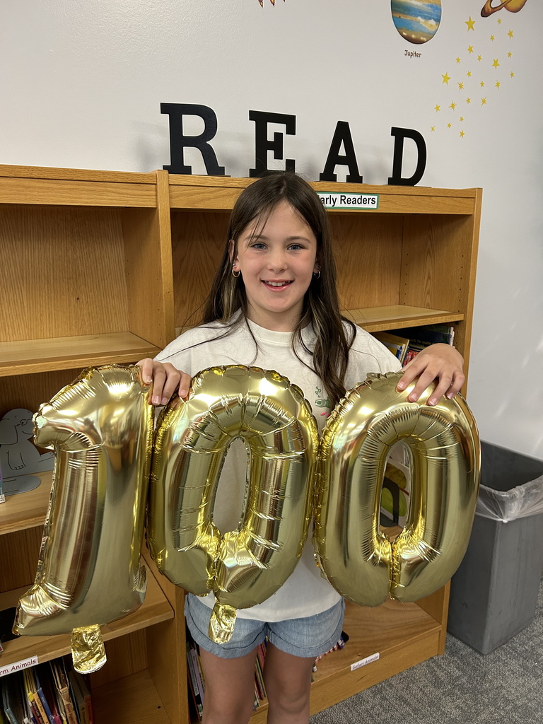 These readers hit 100 books in the 500 Books Before Middle School Challenge. Each were awarded a Cardinal Coin to the book vending machine. Keep up the great work! #proudcardinal #growingreaders