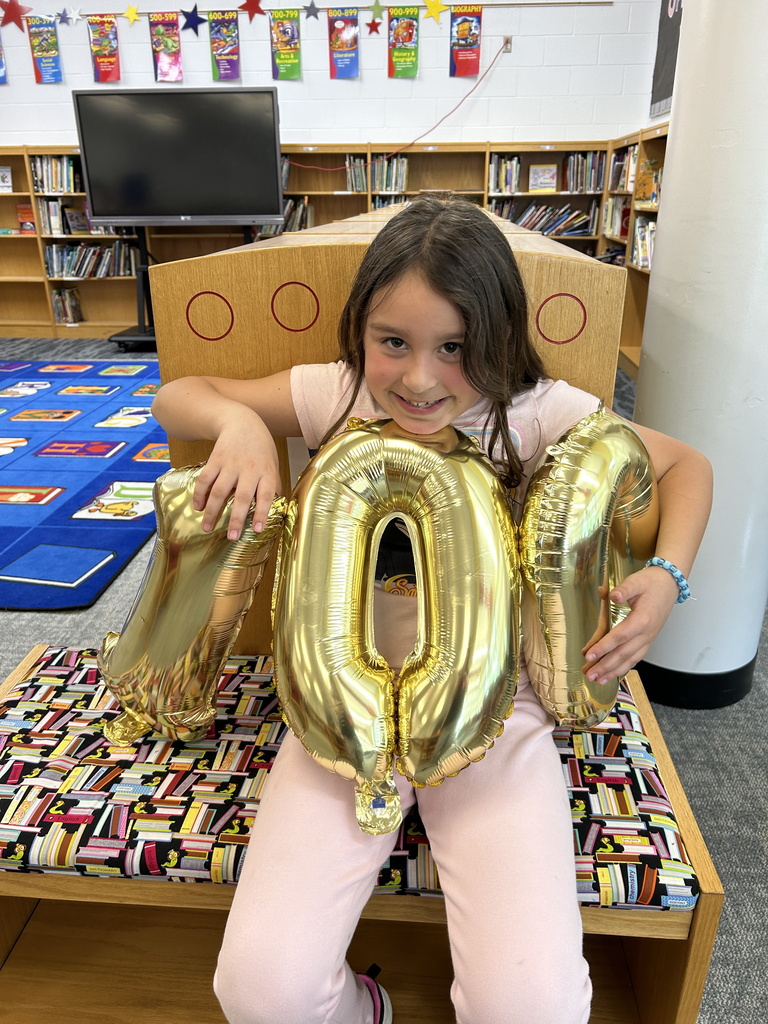 These readers hit 100 books in the 500 Books Before Middle School Challenge. Each were awarded a Cardinal Coin to the book vending machine. Keep up the great work! #proudcardinal #growingreaders