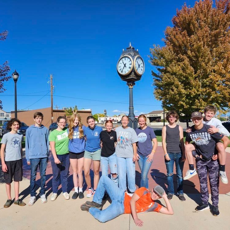 Our swim team recently did a service project for Roosevelt City and this is what they had to say "We'd like to thank the Union High School Swim Team for their recent service project at Old Mill Park!  The team helped repaint around the city clock this last Saturday morning."   Way to represent swim team! #weareuc