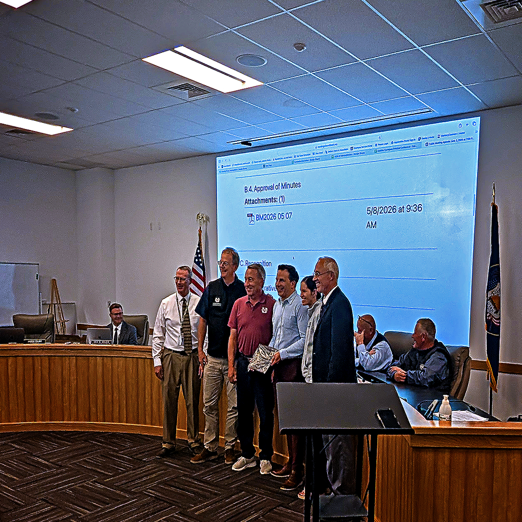 USU Uintah Basin receiving their E3 award.