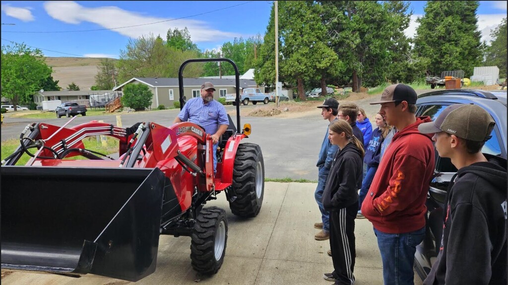 Tractor driving instruction 2