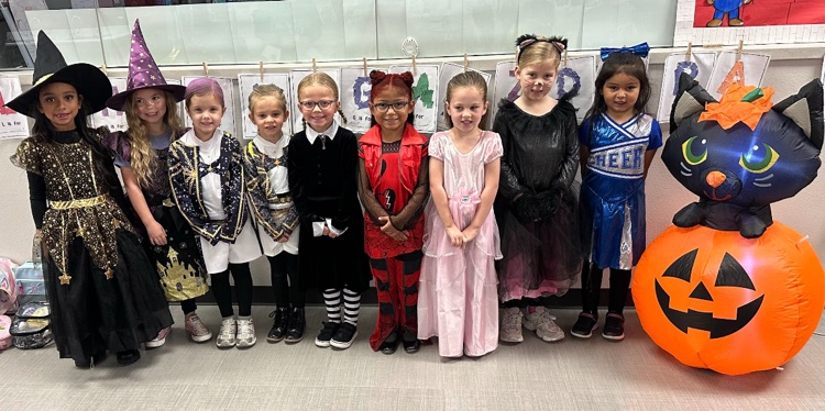 [PART 1/5]   Halloween at Dumas North 🎃  Halloween en Dumas North 🎃