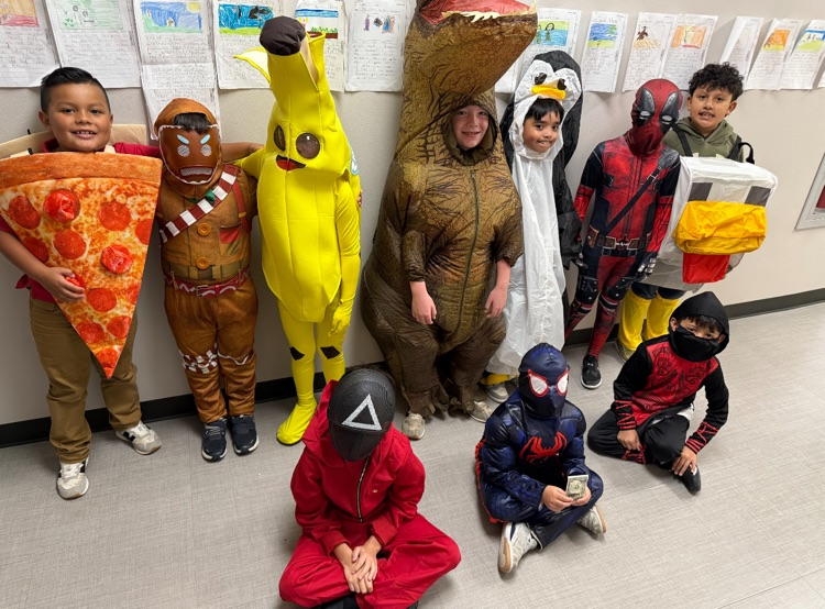 [PART 3/5]   Halloween at Dumas North 🎃  Halloween en Dumas North 🎃