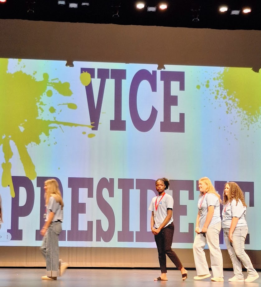 Kiera Jones received the medal for 2025-2026 Dumas FBLA Vice President.