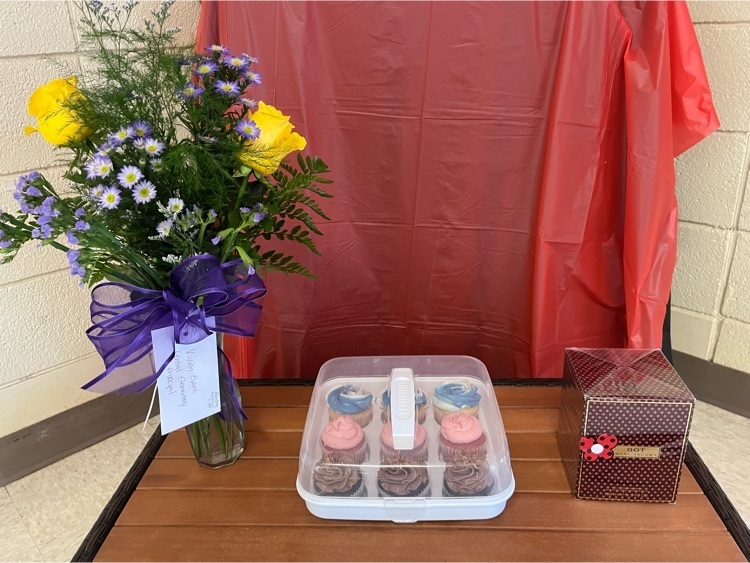 Flowers and Cupcakes