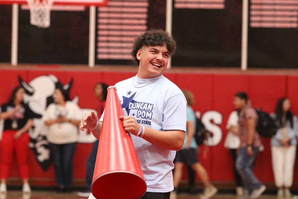 cheer and pom squads