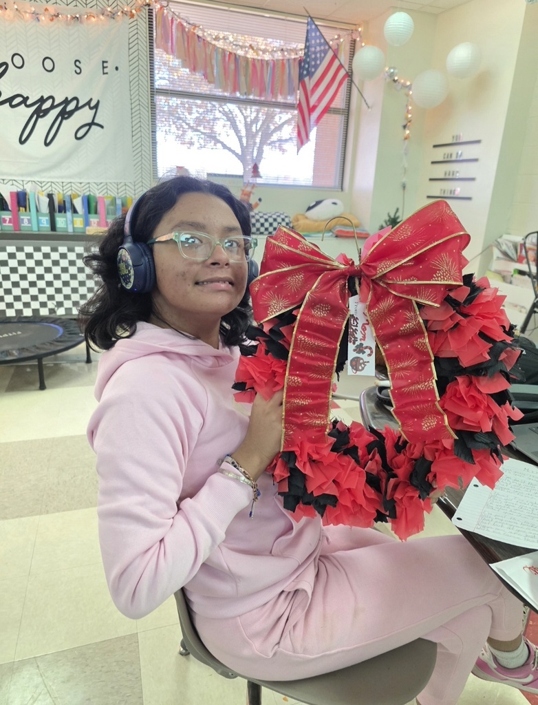 The Structured Learning Class at Duncan High School spent the last week of school creating holiday wreaths and ornaments! We are so grateful to everyone who donated supplies to make this possible. We wish everyone a joyful and relaxing Christmas break!