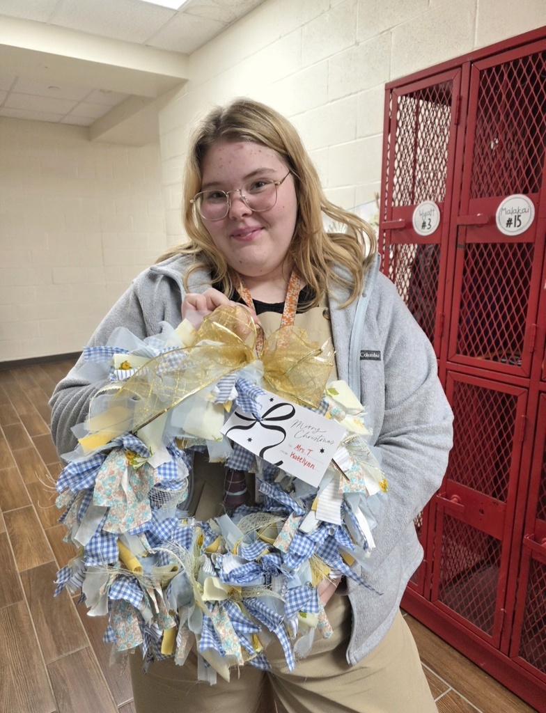The Structured Learning Class at Duncan High School spent the last week of school creating holiday wreaths and ornaments! We are so grateful to everyone who donated supplies to make this possible. We wish everyone a joyful and relaxing Christmas break!