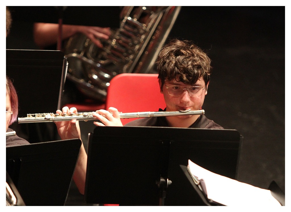 Here are a few highlights from our 7th and 8th Grade Christmas Band Concert 🎄🎶 Our students did a wonderful job sharing their talent and spreading some holiday cheer. We are so proud of their hard work and growth this season.  Photos by Sharon Moffatt 📸
