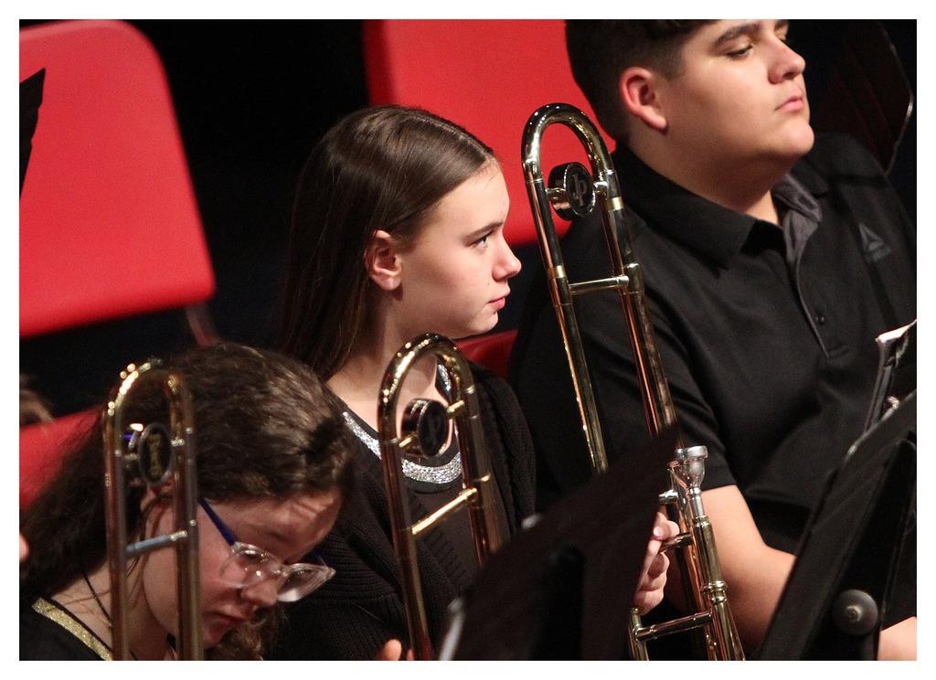 Here are a few highlights from our 7th and 8th Grade Christmas Band Concert 🎄🎶 Our students did a wonderful job sharing their talent and spreading some holiday cheer. We are so proud of their hard work and growth this season.  Photos by Sharon Moffatt 📸