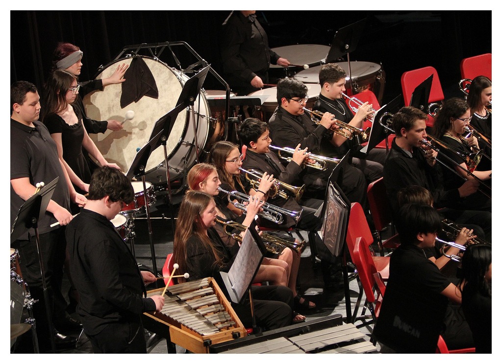 Here are a few highlights from our 7th and 8th Grade Christmas Band Concert 🎄🎶 Our students did a wonderful job sharing their talent and spreading some holiday cheer. We are so proud of their hard work and growth this season.  Photos by Sharon Moffatt 📸