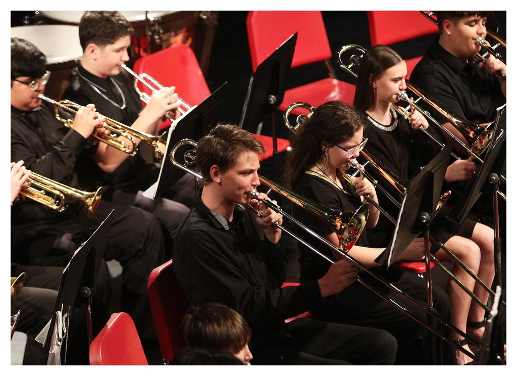 Here are a few highlights from our 7th and 8th Grade Christmas Band Concert 🎄🎶 Our students did a wonderful job sharing their talent and spreading some holiday cheer. We are so proud of their hard work and growth this season.  Photos by Sharon Moffatt 📸
