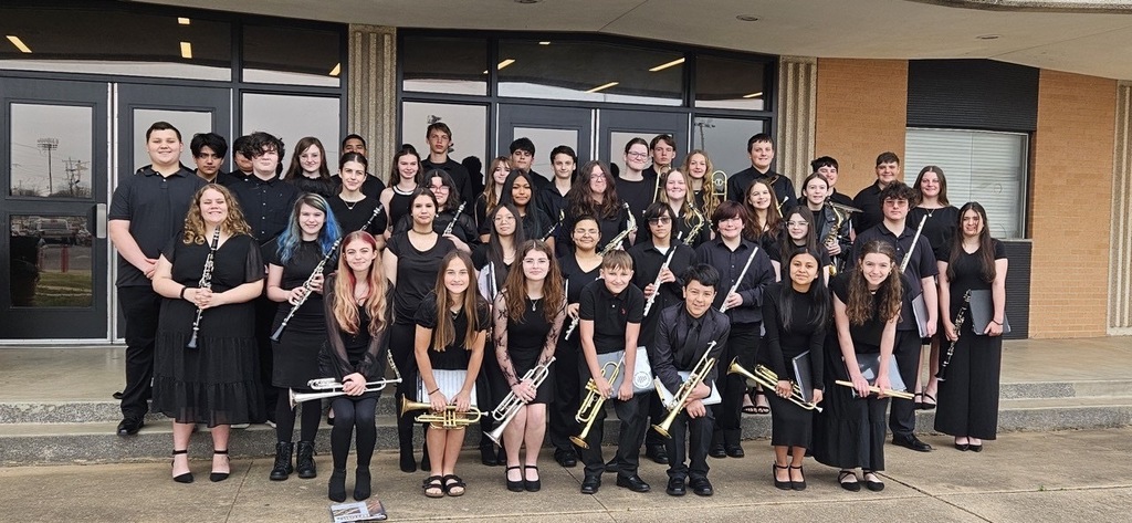 We are extremely proud of the Duncan 7th & 8th Grade Band and their director Rocio Garcia. Today, they performed at the OSSAA District Band Contest. They received all Superior ratings from the 3 judges in their Concert portion of the contest and then received a Superior rating in their Sightreading portion of the contest. This earns them the OSSAA Outstanding Achievement Award, the highest award a Middle School music group can earn. This shows a lot of hard work on both students and director. Duncan, I hope you are proud of these awesome band students.