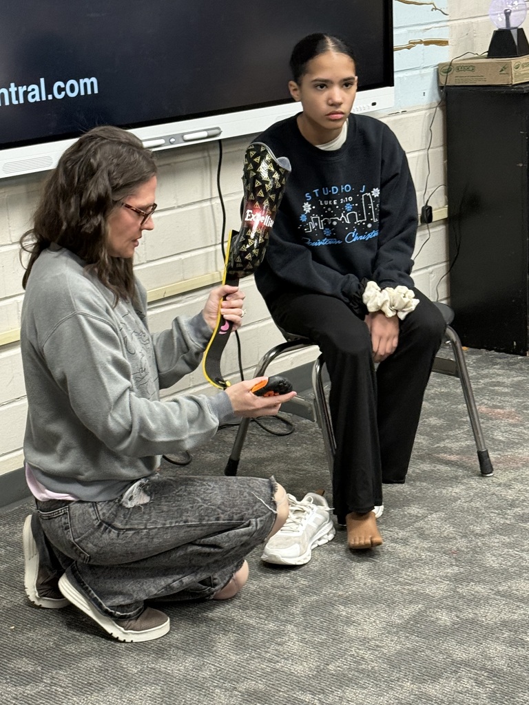 student with prosthetic leg