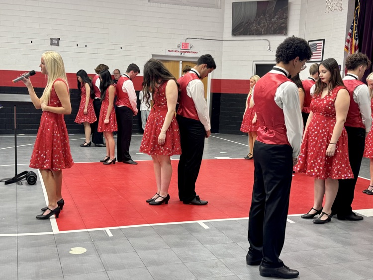 DHS Reflections Show Choir